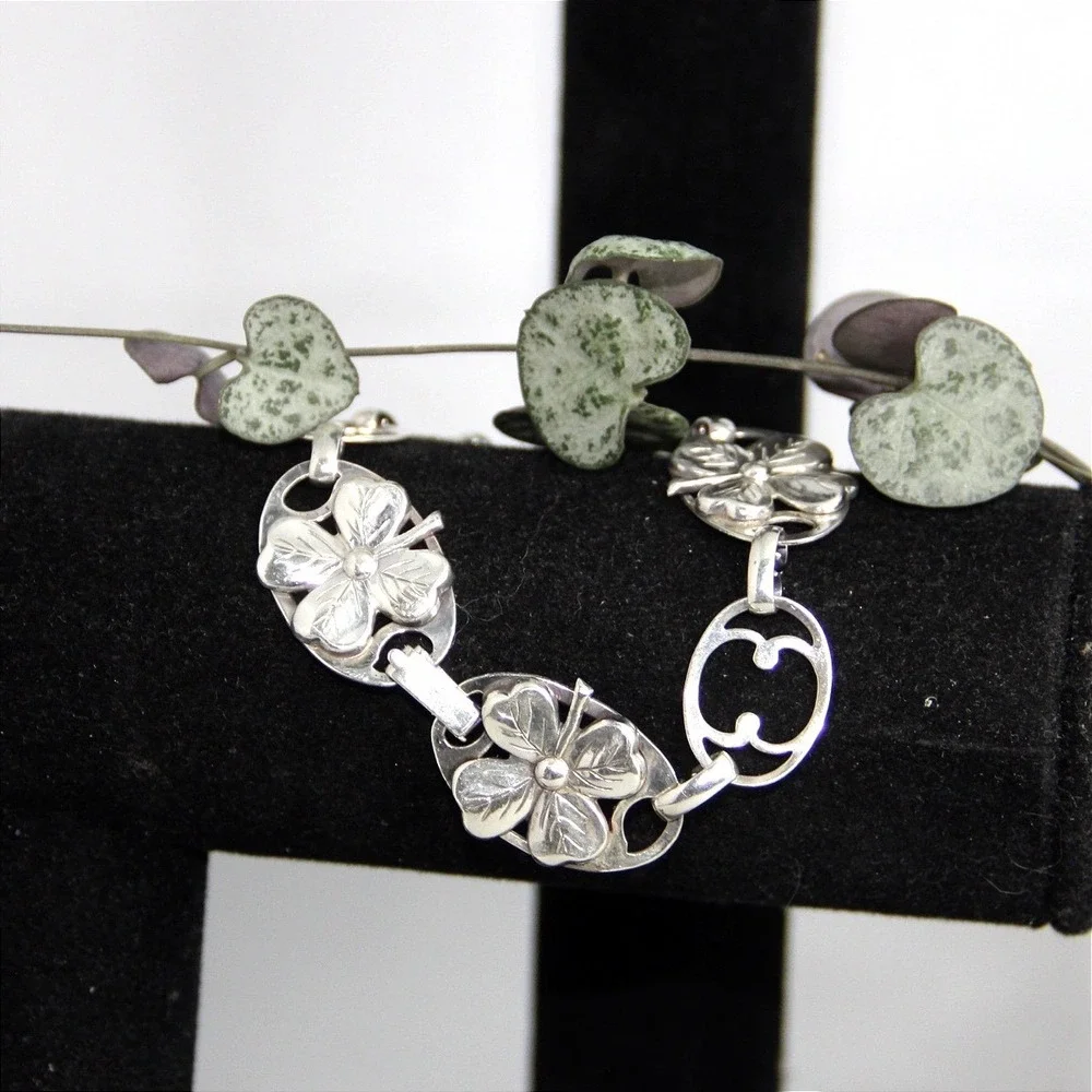 Vintage Beau Sterling Silver Four Leaf Clover Link Bracelet Repousse Shamrock